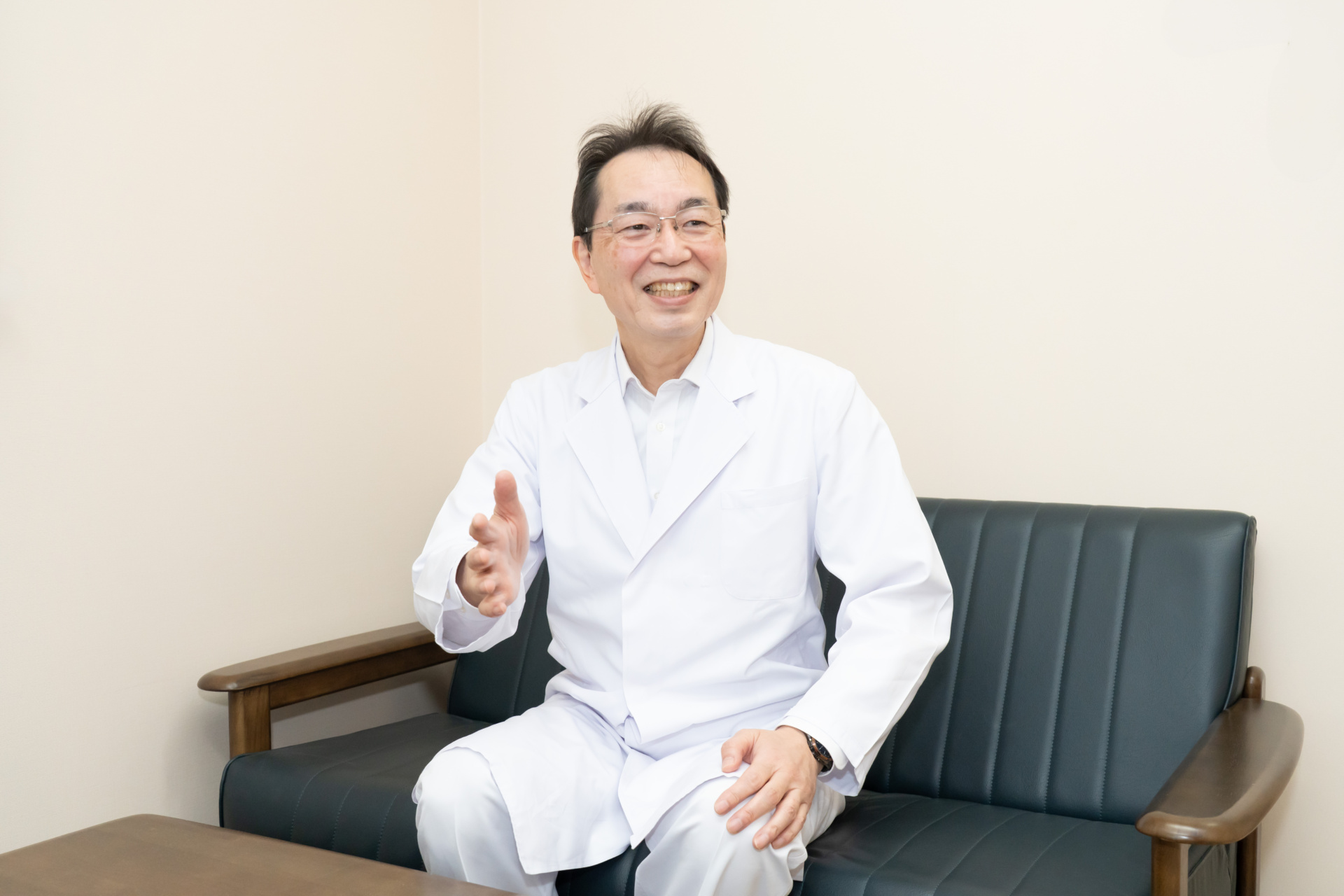 粟野 孝次郎の写真